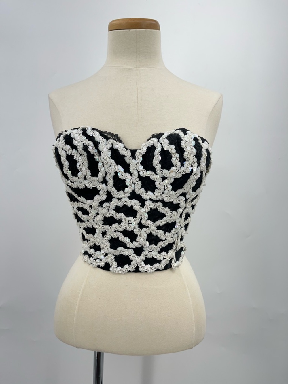 VTG Gelmart 34B (XS) Vintage Black Lace Corset Top Embellished Details vintage